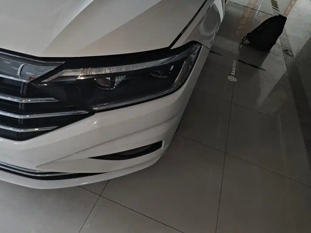 Volkswagen Sagitar — миниатюра 24