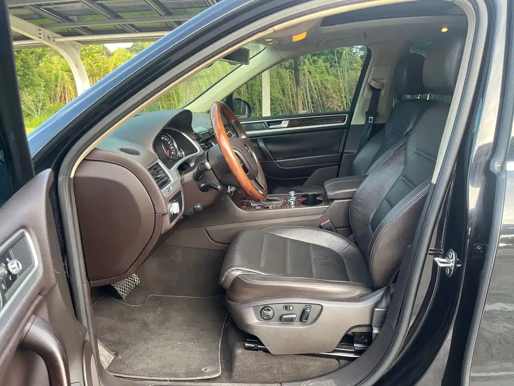 Volkswagen Touareg — миниатюра 16