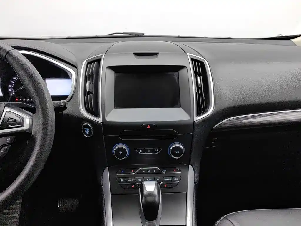 Ford Edge — миниатюра 12