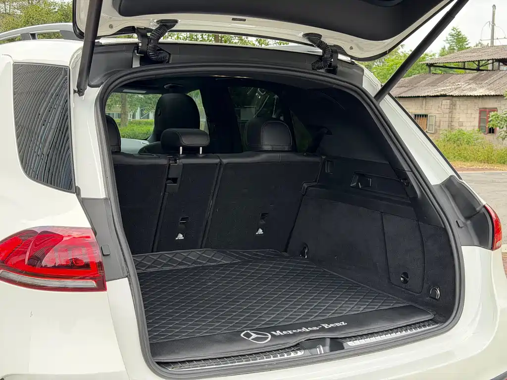 Mercedes-Benz GLE (Import) — миниатюра 32