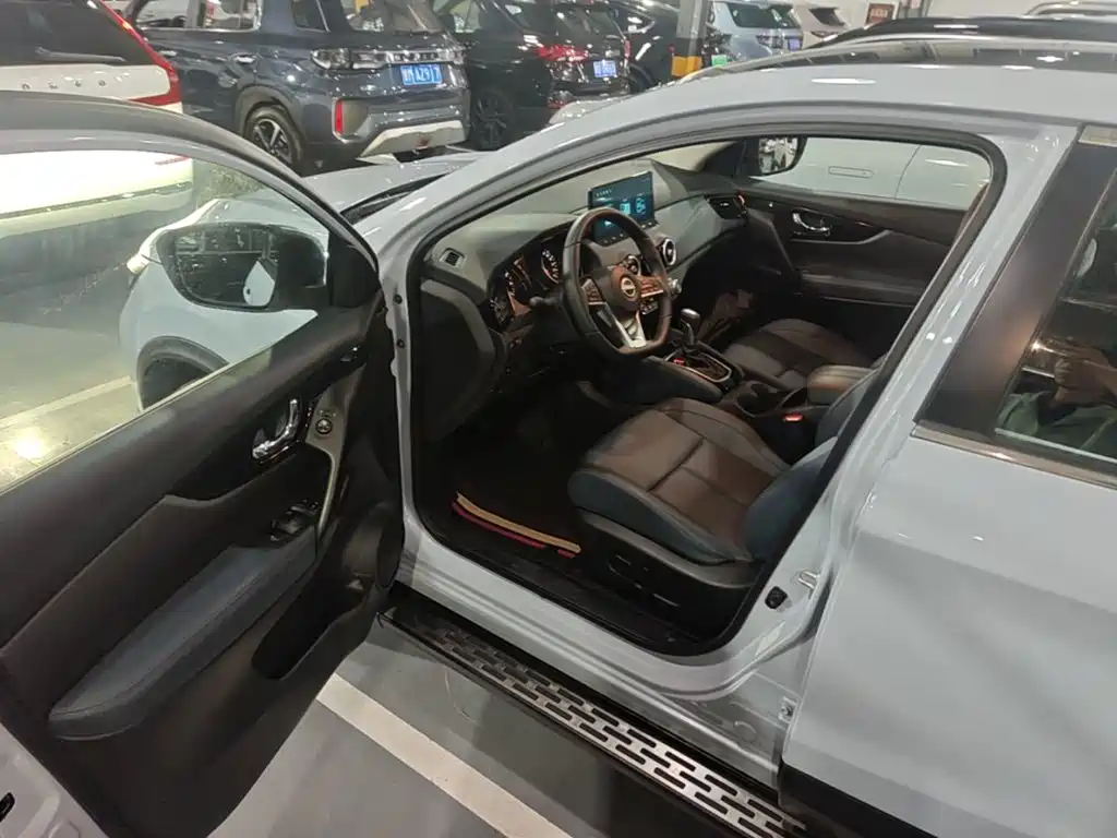 Nissan Qashqai — миниатюра 16