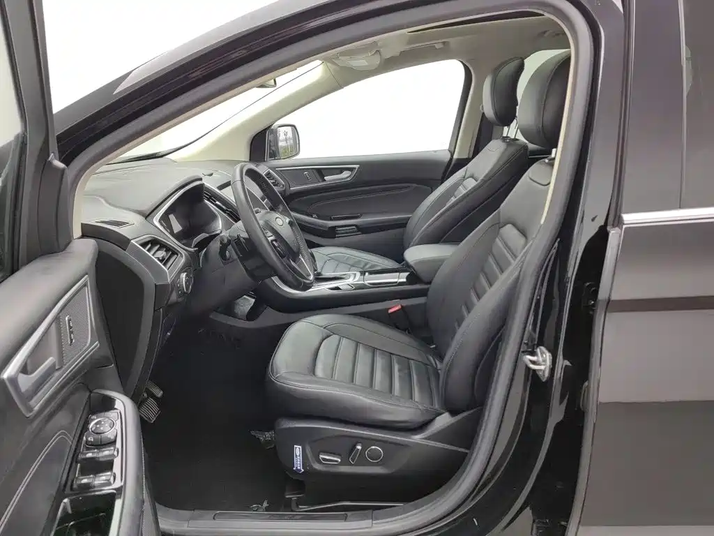 Ford Edge — миниатюра 10
