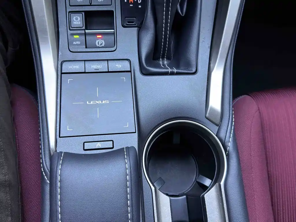 Lexus NX — миниатюра 17