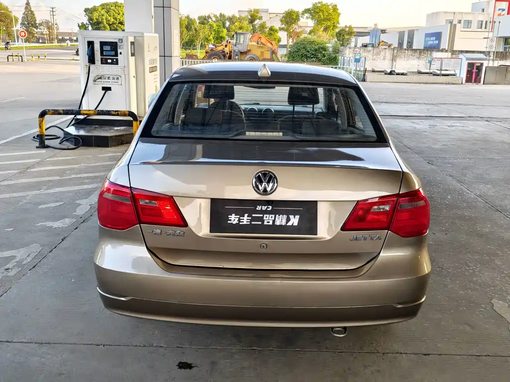 Volkswagen Jetta — миниатюра 6