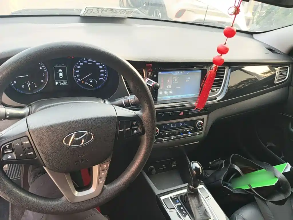 Hyundai Mistra — миниатюра 10