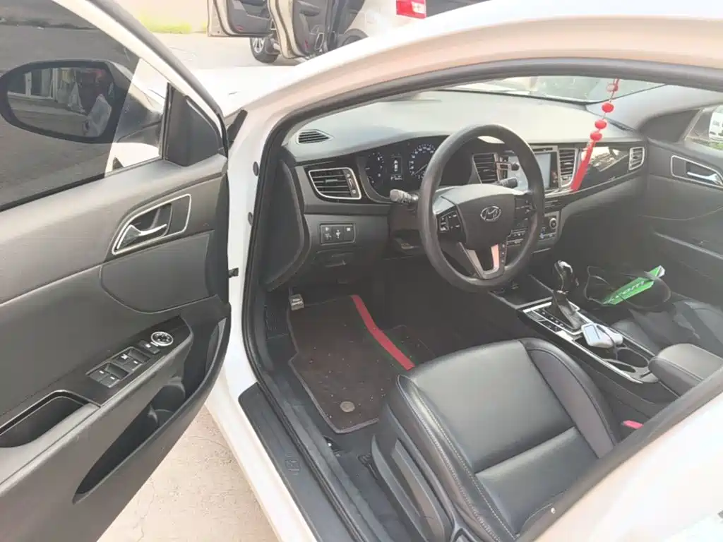 Hyundai Mistra — миниатюра 16