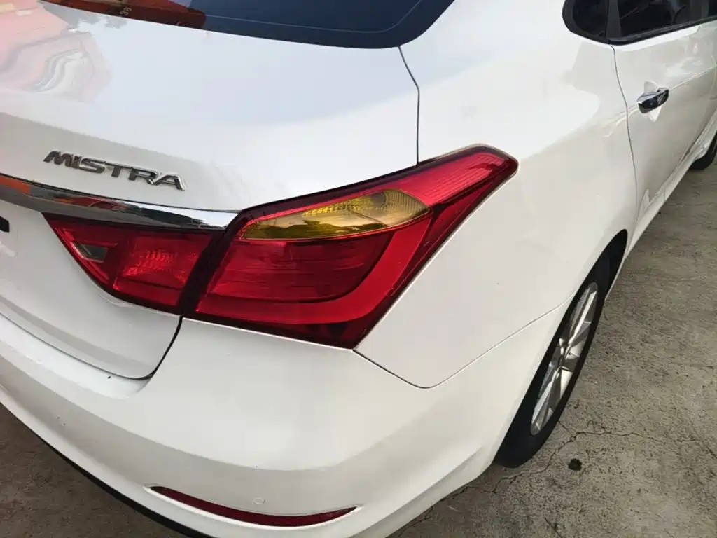 Hyundai Mistra — миниатюра 8