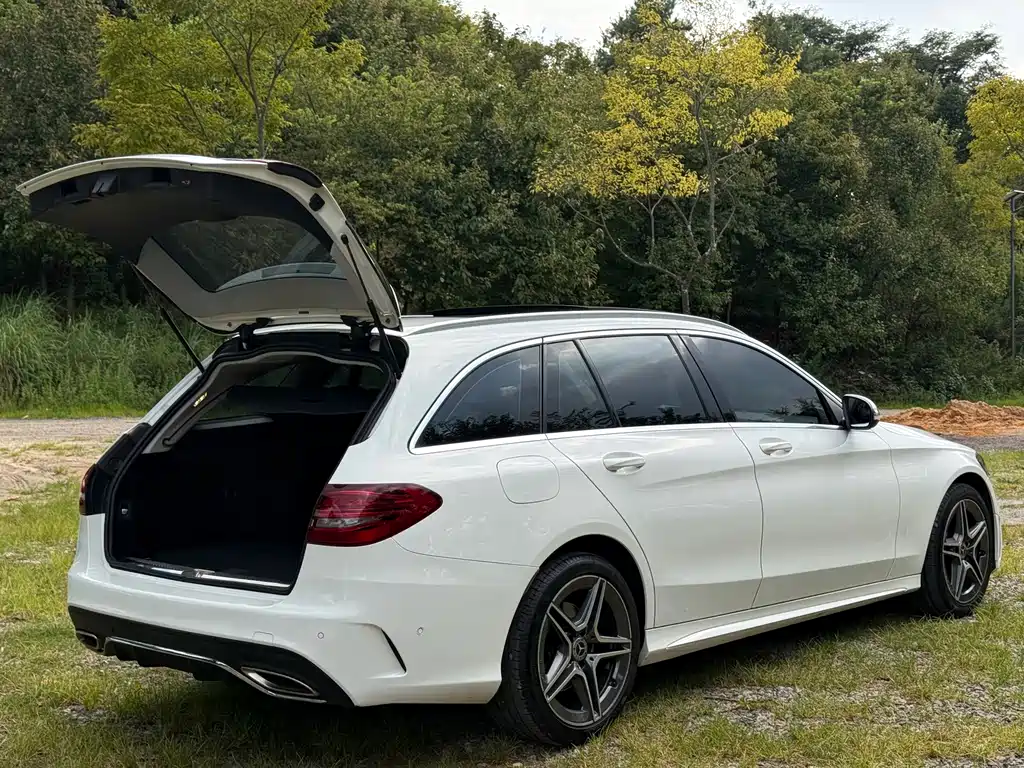 Mercedes-Benz C-Class (Import) — миниатюра 30