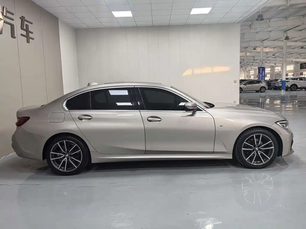 BMW 3 Series — миниатюра 8