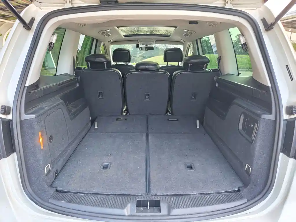 Volkswagen Sharan — миниатюра 23