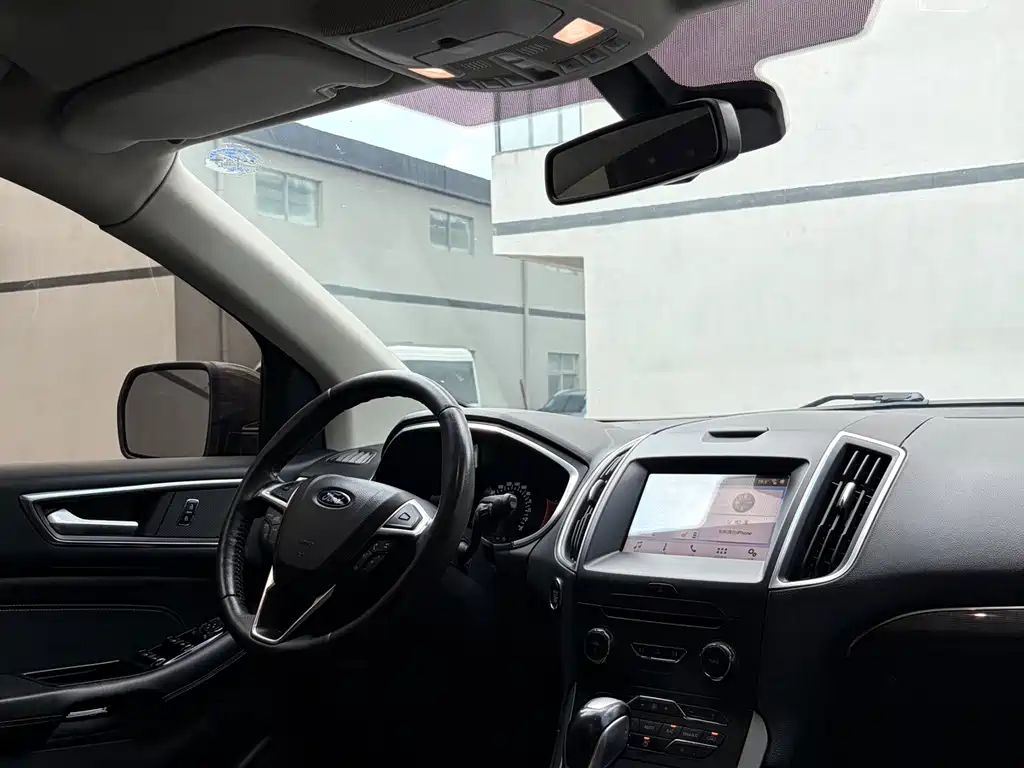 Ford Edge — миниатюра 6