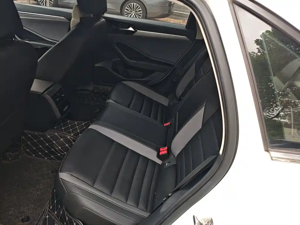 Volkswagen Sagitar — миниатюра 13