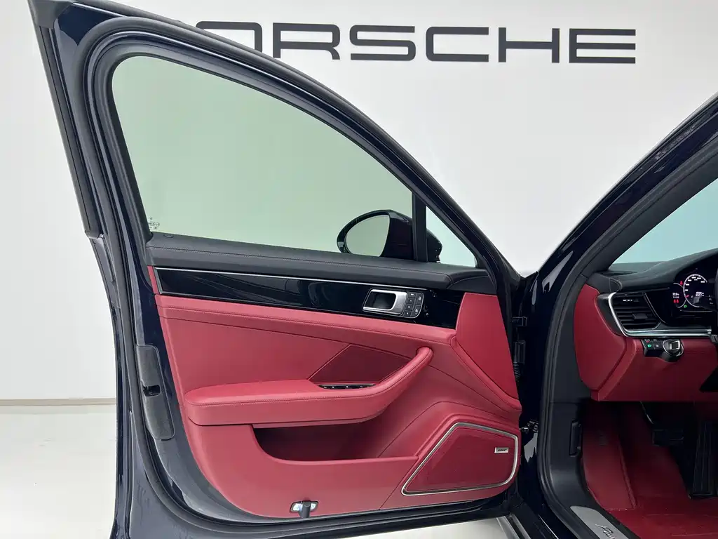 Porsche Panamera — миниатюра 21