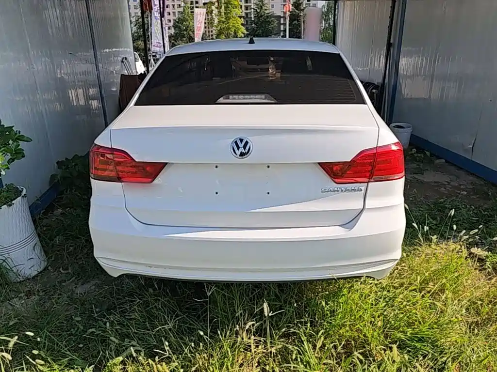 Volkswagen Santana — миниатюра 6