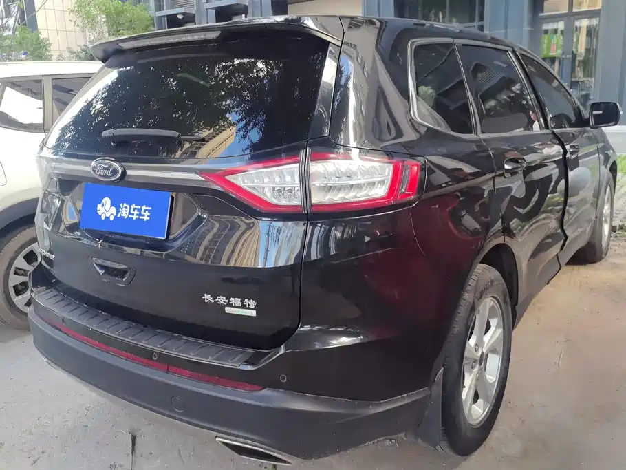 Ford Edge — миниатюра 3