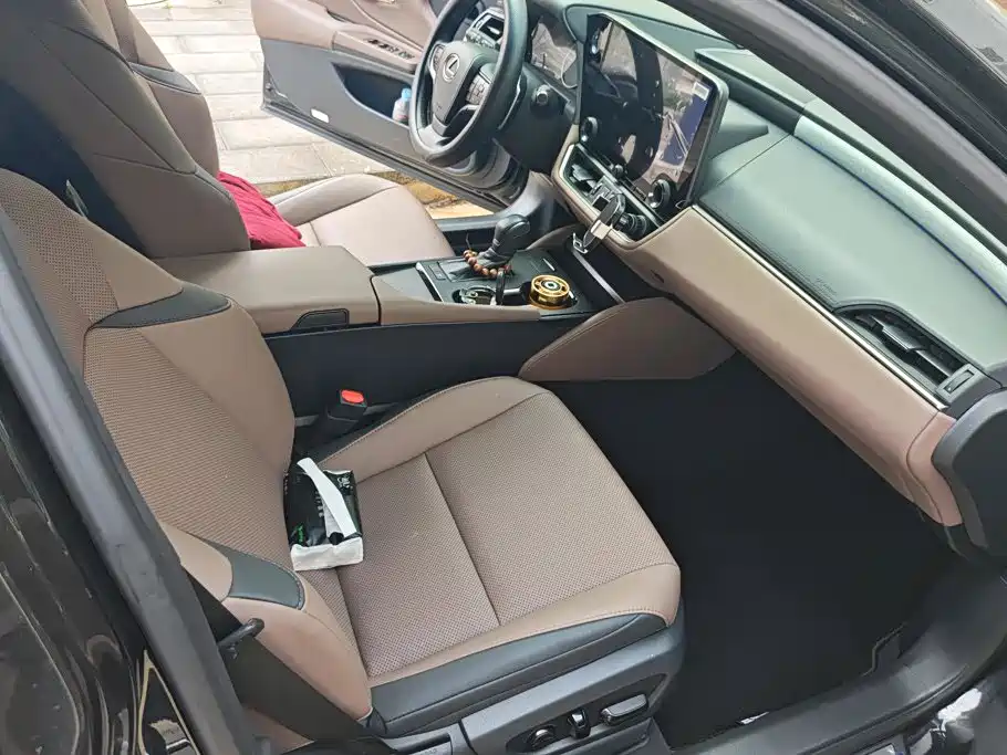 Lexus ES — миниатюра 8