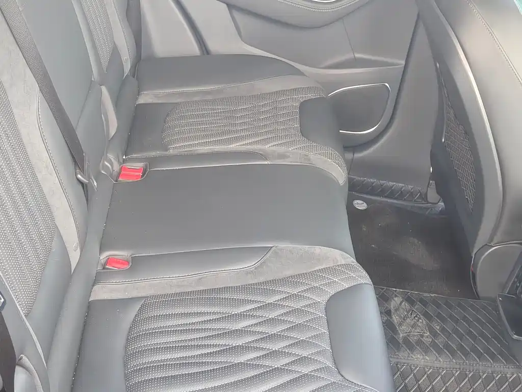Hongqi HS5 2023 2.0T Pro