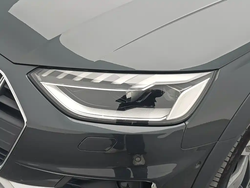 Audi A4 (Import) — миниатюра 14