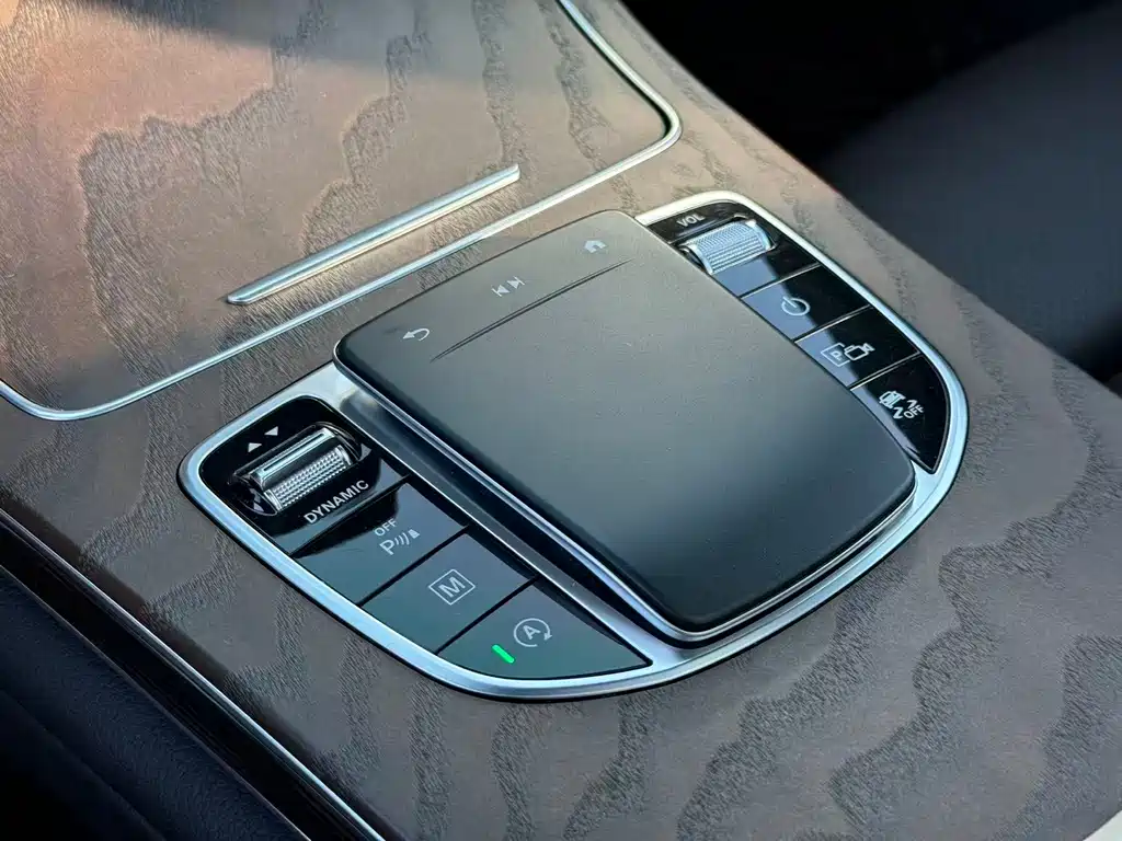 Mercedes-Benz GLC — миниатюра 20