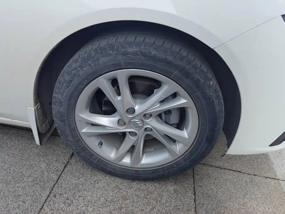 Buick Regal — миниатюра 6