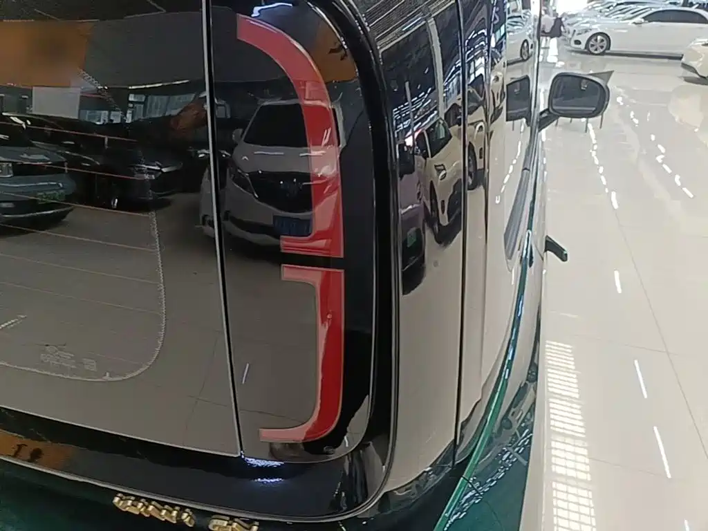 Baojun KiWi EV — миниатюра 8