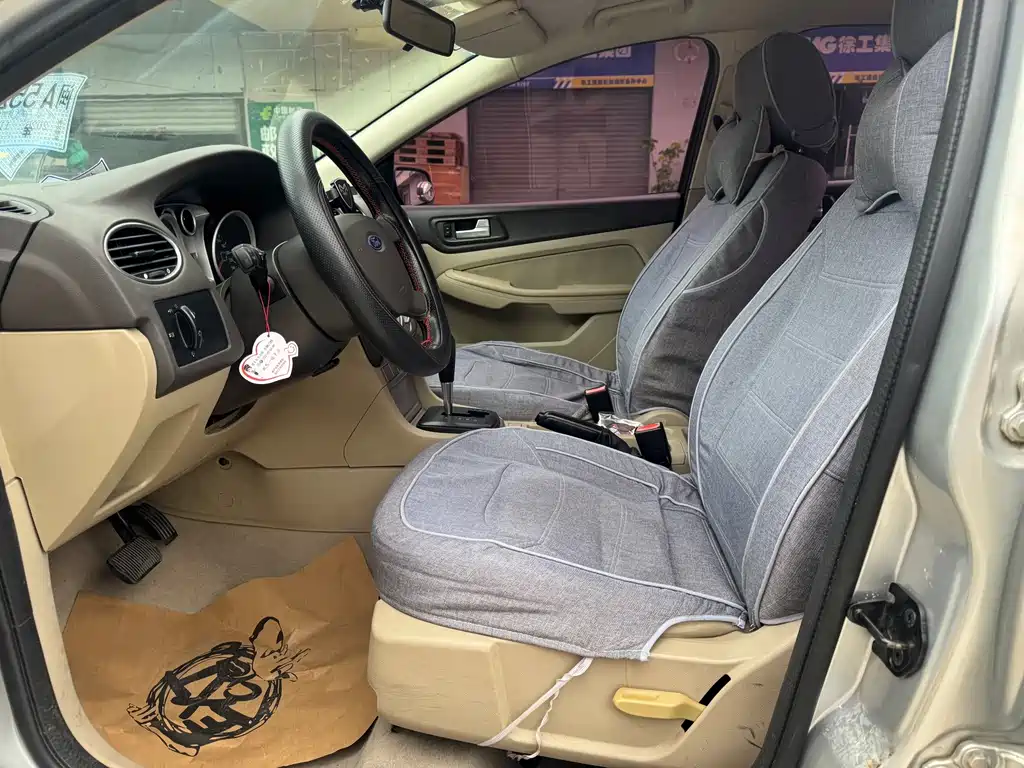 Ford Focus — миниатюра 9