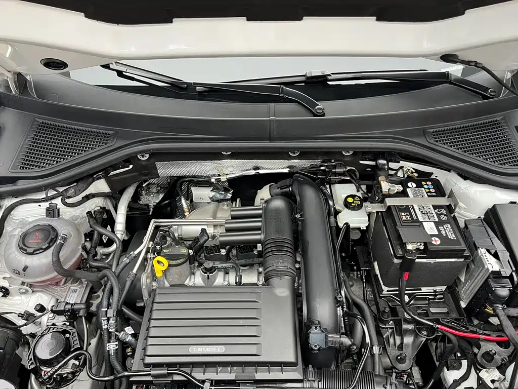 Volkswagen T-Roc — миниатюра 18