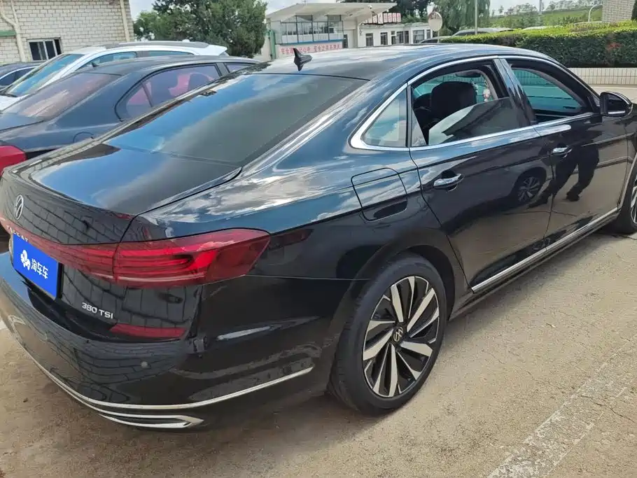 Volkswagen Passat — миниатюра 3