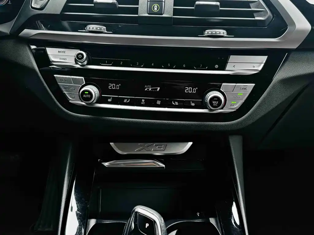 BMW X3 — миниатюра 11