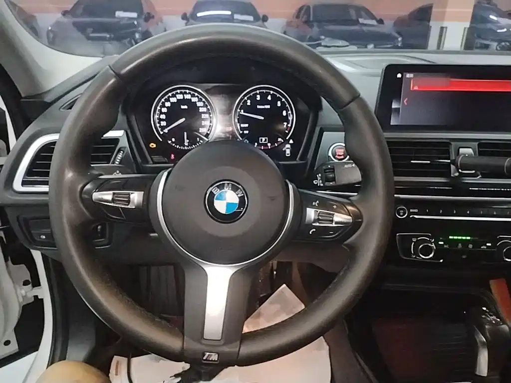 BMW 1 Series — миниатюра 11