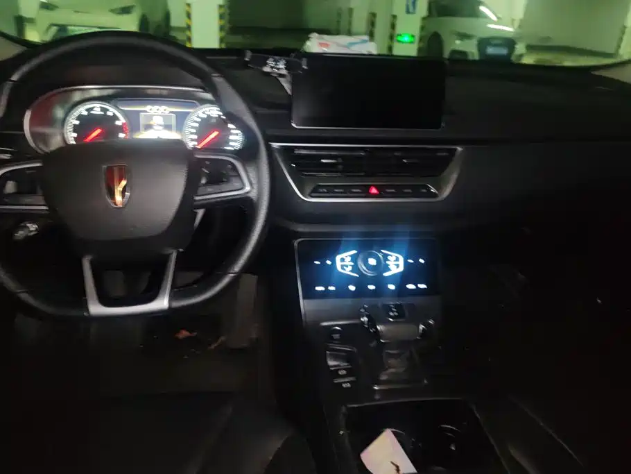 Hongqi Hongqi H5 — миниатюра 12