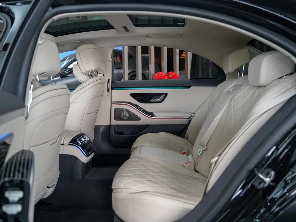 Mercedes-Benz S-Class — миниатюра 3