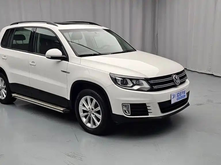 Volkswagen Tiguan — миниатюра 8