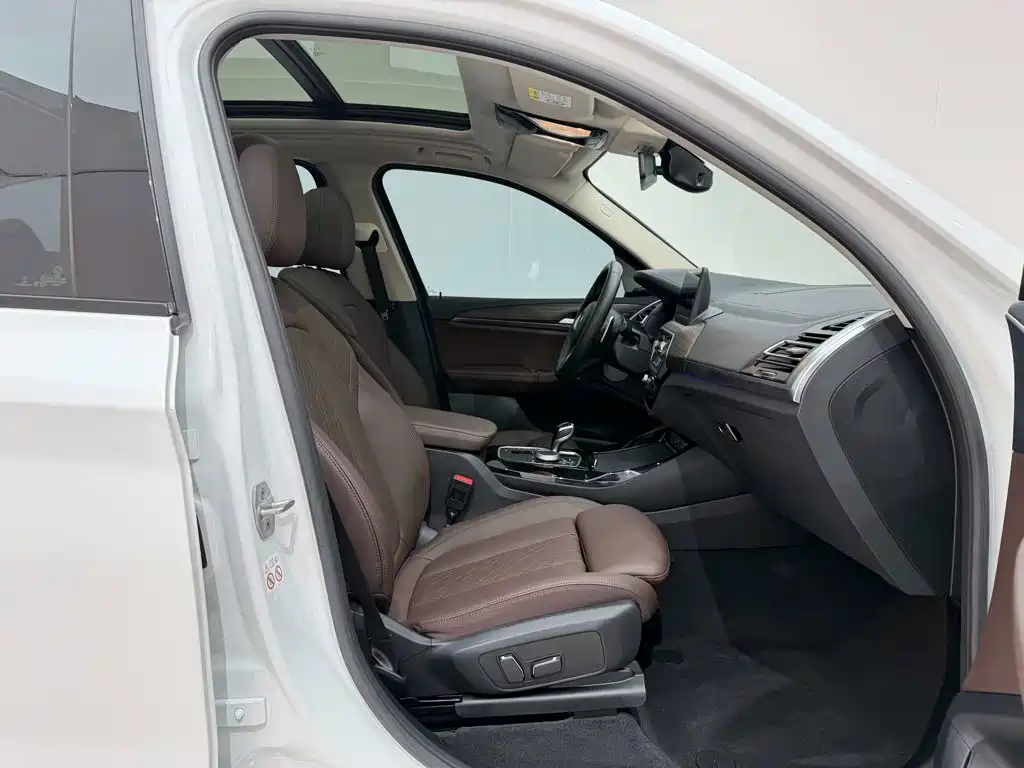 BMW X3 — миниатюра 18