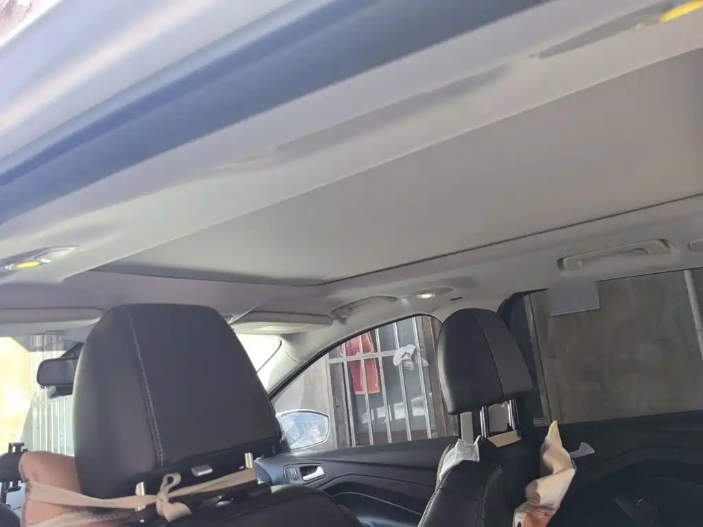 Ford Kuga — миниатюра 15