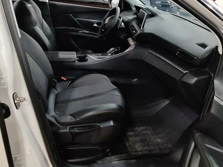 Peugeot 4008 — миниатюра 8