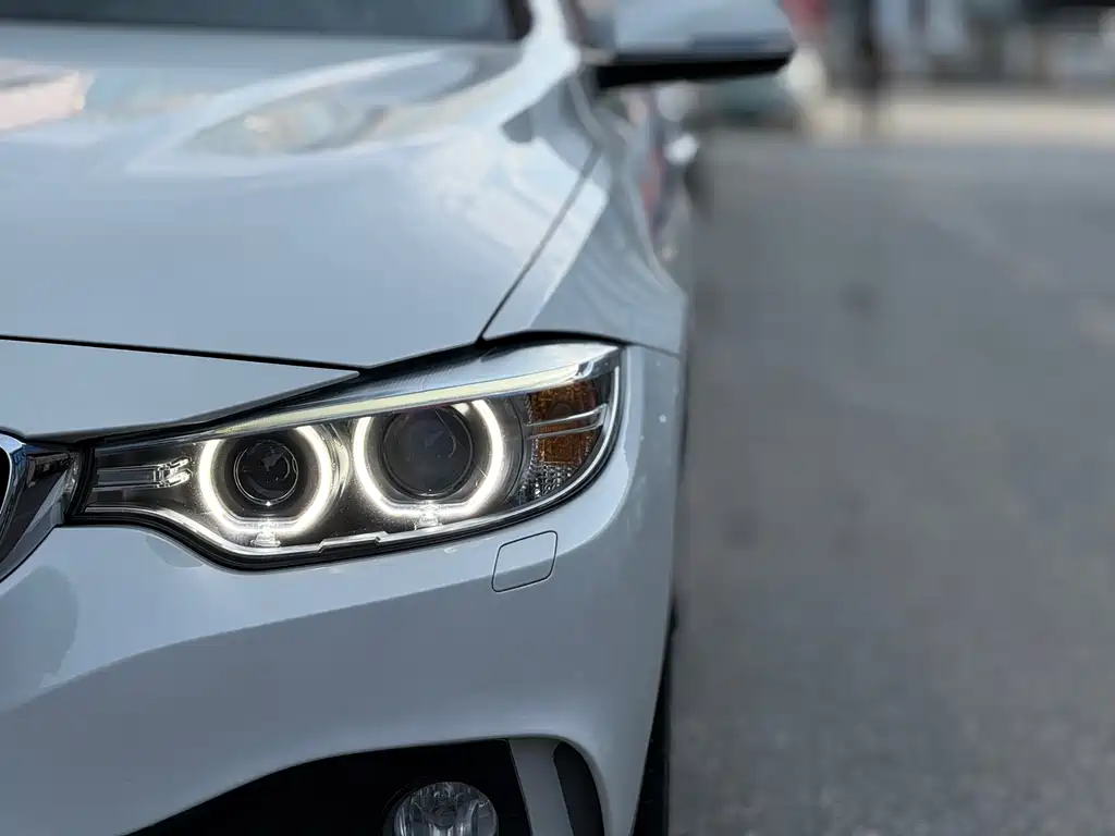 BMW 4 SERIES