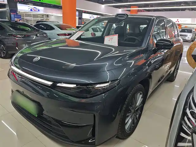 ZERO-RUNNING CAR ZERO RUN C10 2024