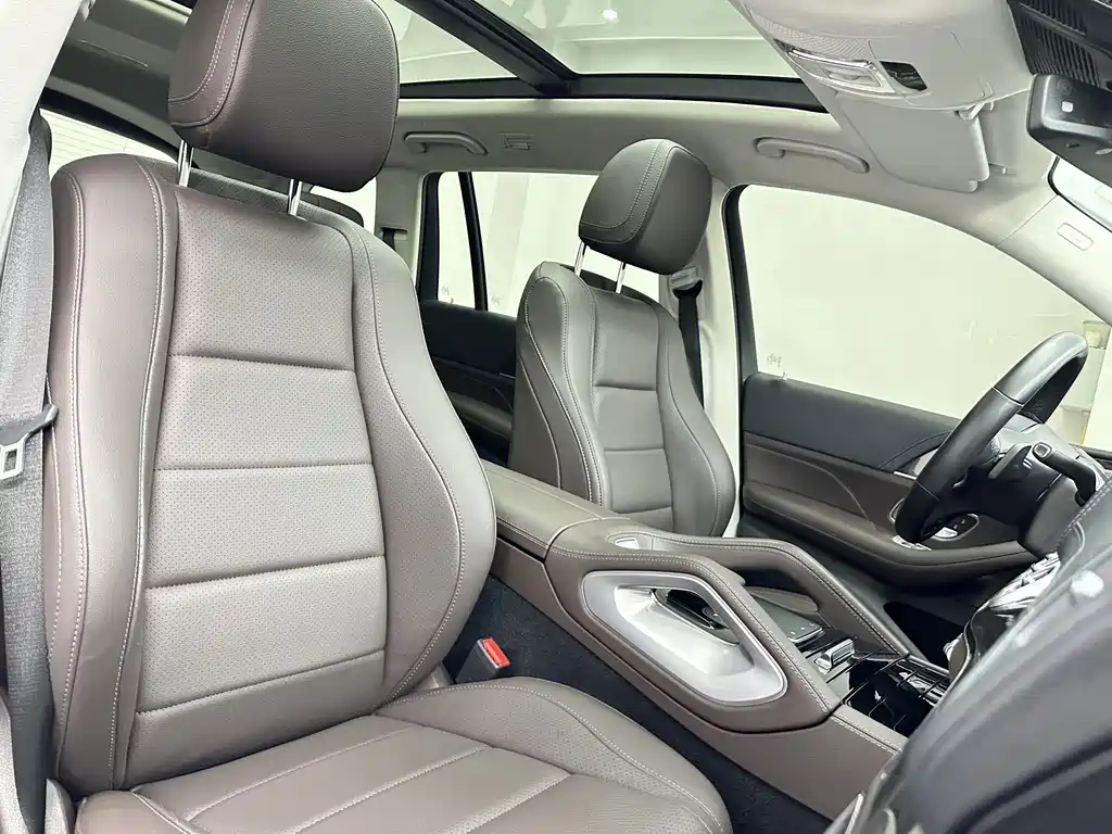 Mercedes-Benz GLS — миниатюра 12