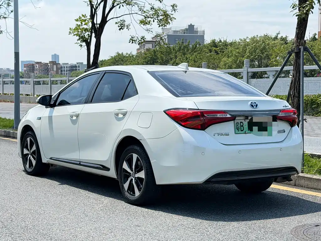Toyota Levin Twin Engine E+ — миниатюра 12