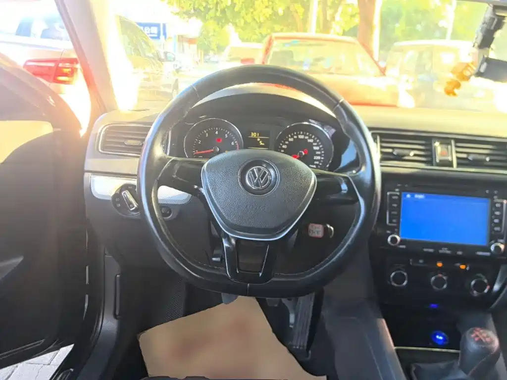 Volkswagen Sagitar — миниатюра 11