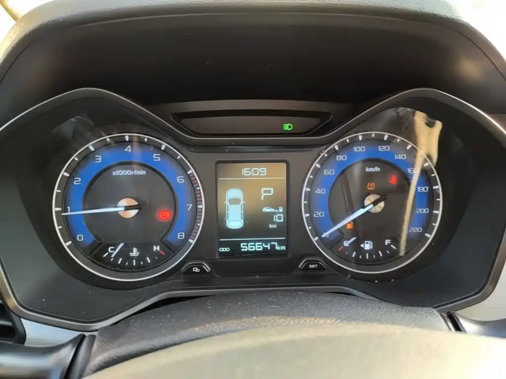 Geely Vision X3 — миниатюра 12