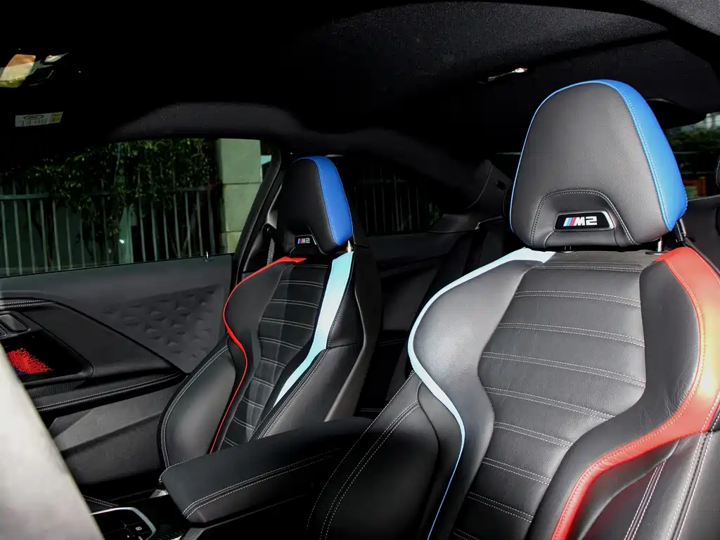BMW M2 — миниатюра 8
