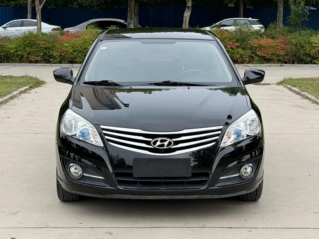 Hyundai Elantra — миниатюра 2