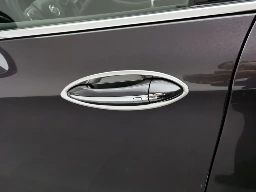 Buick Envision Plus — миниатюра 18