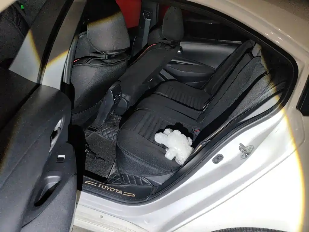 Toyota Corolla — миниатюра 13