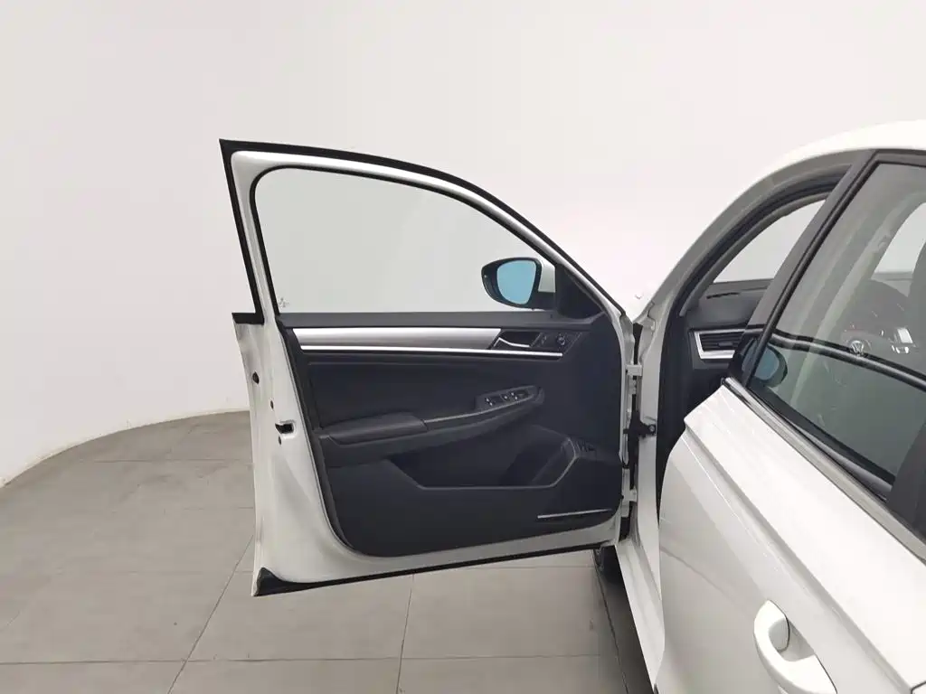 Volkswagen Bora — миниатюра 8
