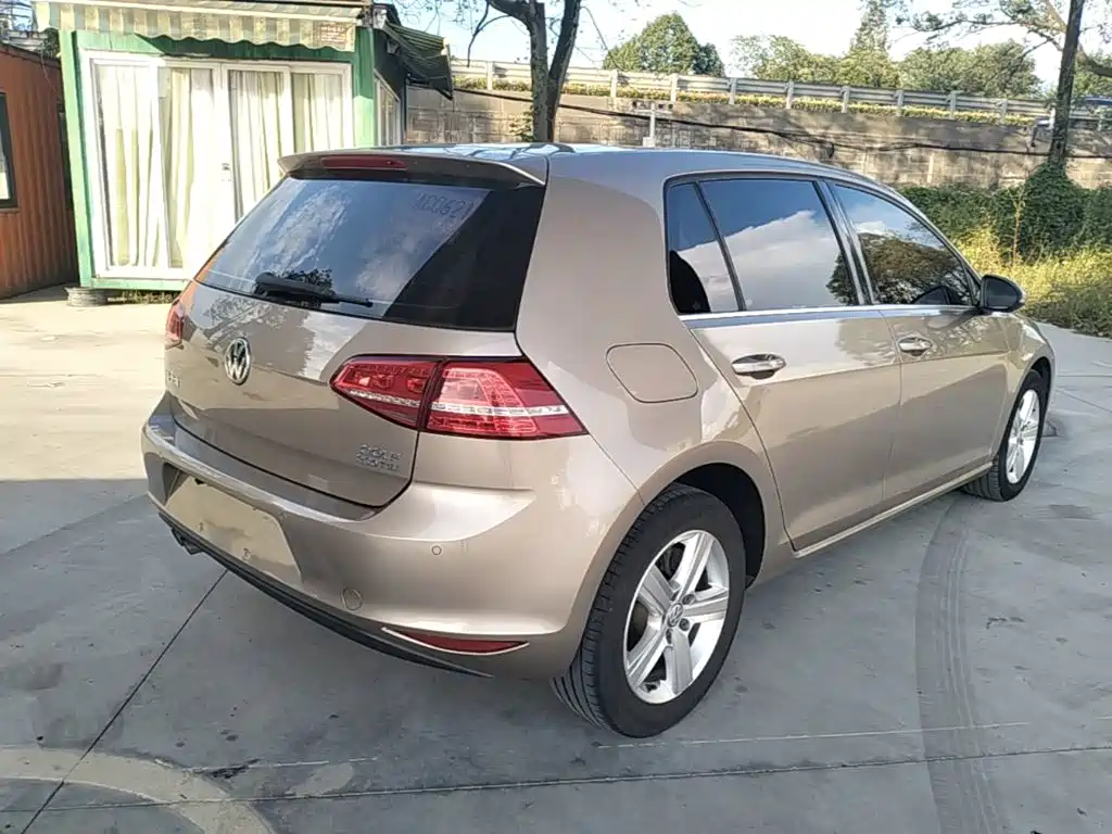 Volkswagen Golf — миниатюра 7