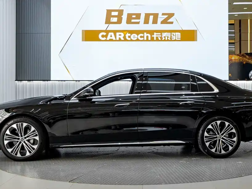 Mercedes-Benz E-Class — миниатюра 3