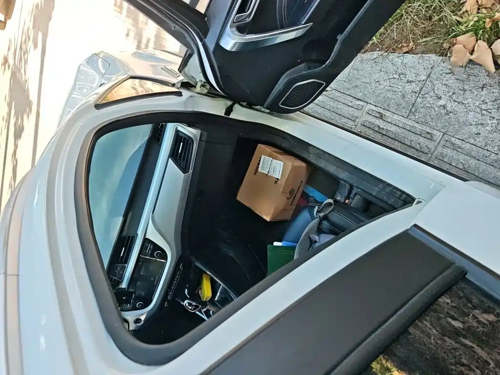 Geely Vision X3 — миниатюра 17